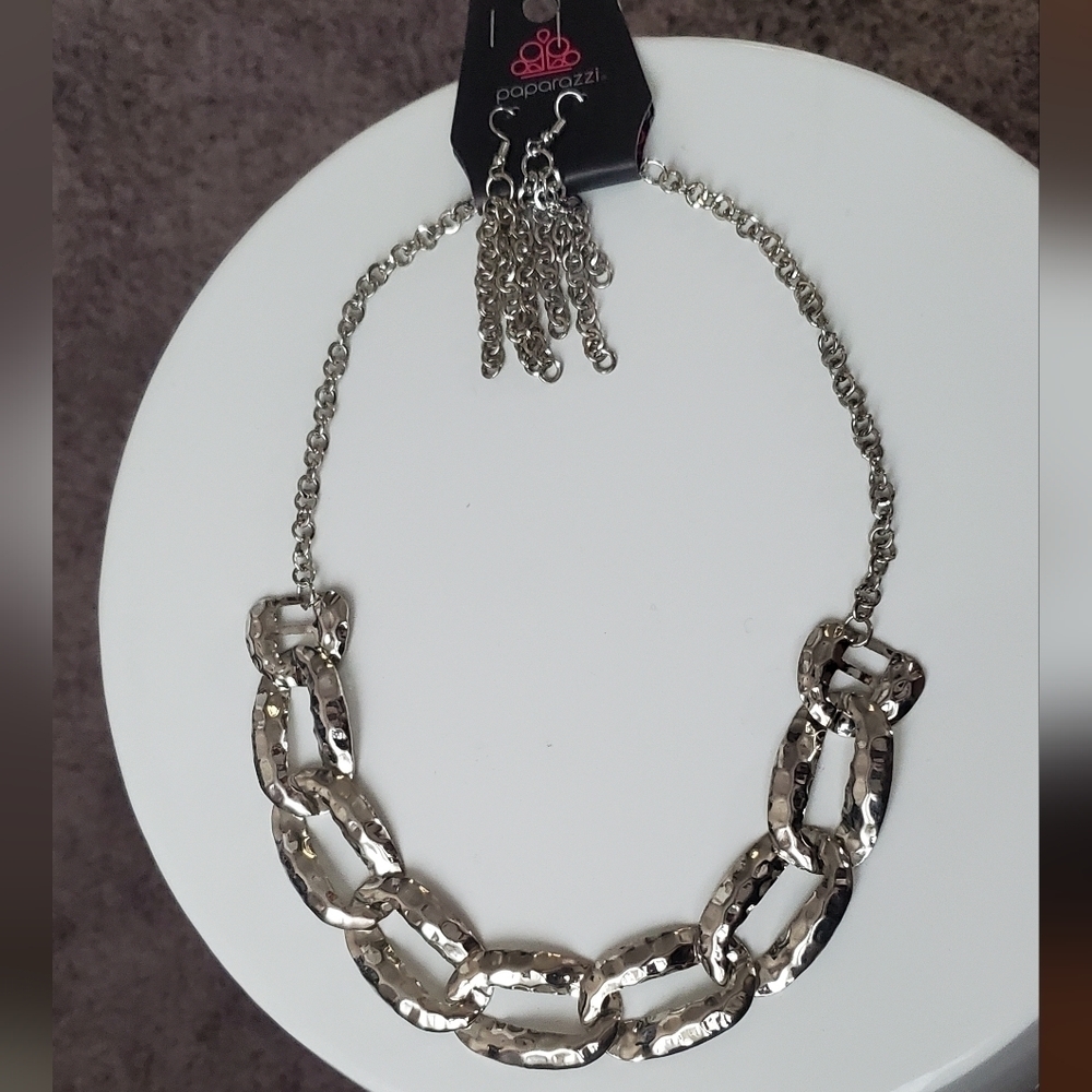 Silver Chain Necklace Set. 🌴 - Picture 2 of 5